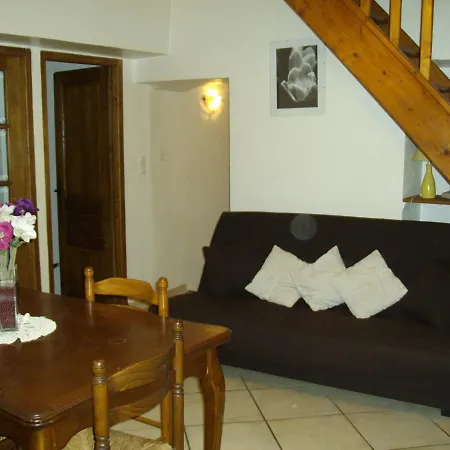 Maison De Village Dans Un Petit Hameau Au Calme Apartamento